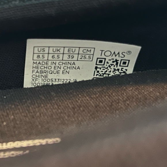 Toms Fenix Platform black with yellow floral platform 8.5 NWT - Picture 3 of 11